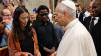 Leão XIV: santificar o domingo e participar da missa na igreja, não apenas de forma on-line