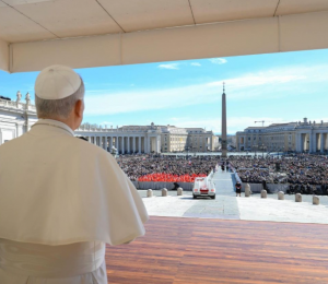 Papa: a Igreja, enquanto comunhão dos fiéis, não pode errar na fé