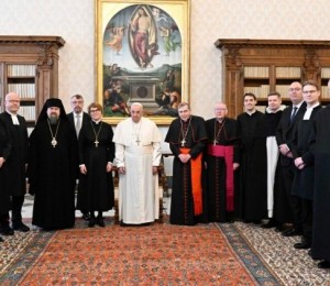 O Papa, cristãos: agentes de reconciliação, próximos às vítimas de injustiça e guerras